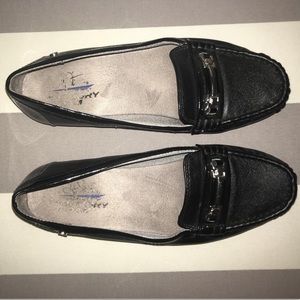 Life Stride Memory Foam Loafers Size:7